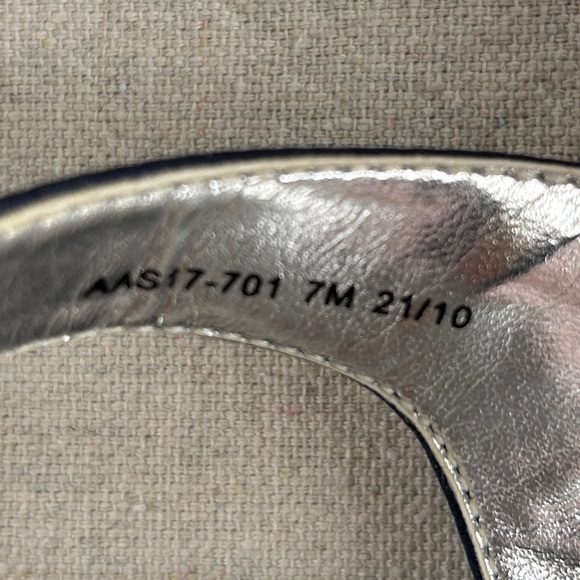 David Tate Women’s 7 Navy Blue Gladiator Sandal - Picture 9 of 12